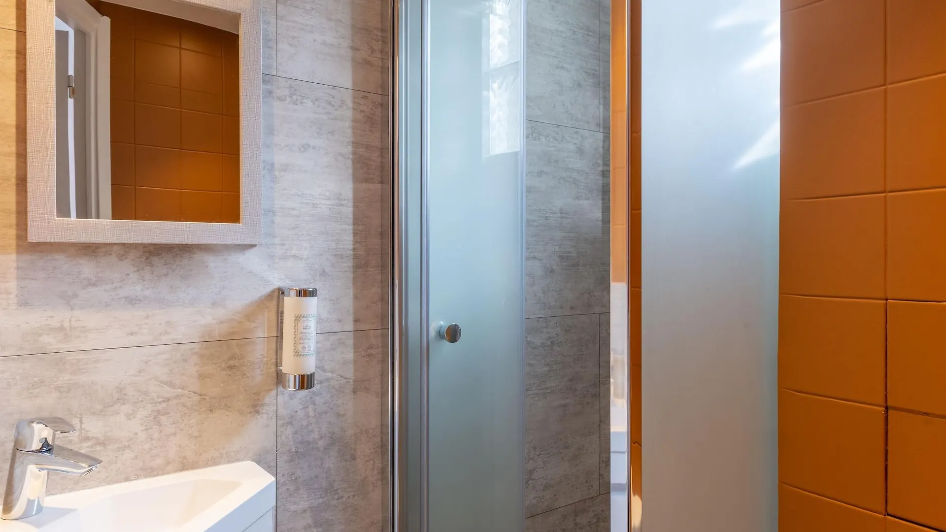 Baldi By Magna Arbor Hotell 3*